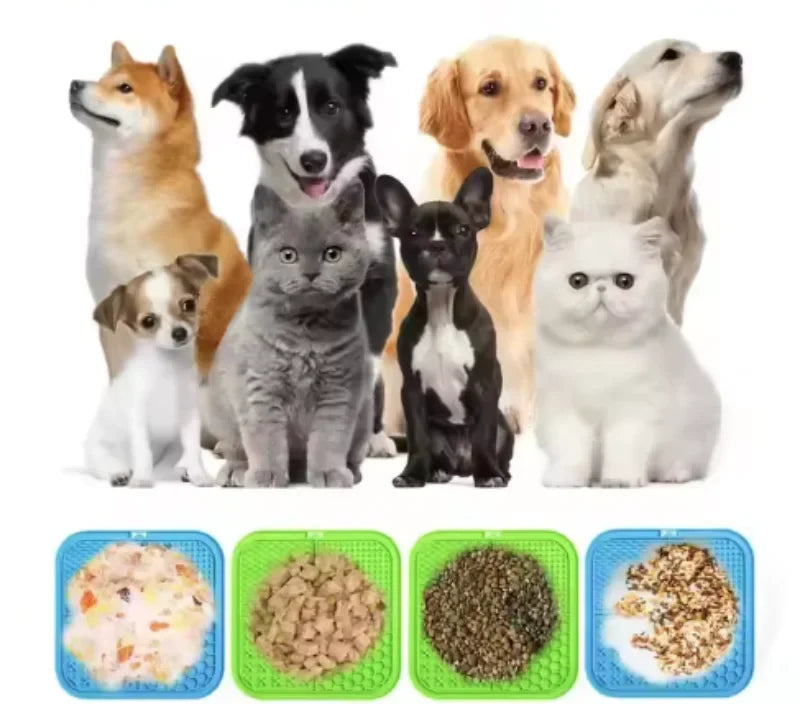 Chiens et chats de toutes tailles avec le tapis de léchage