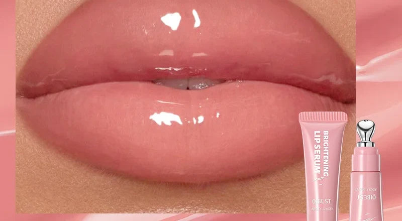 Lèvres rose sakura avec le gloss brillant